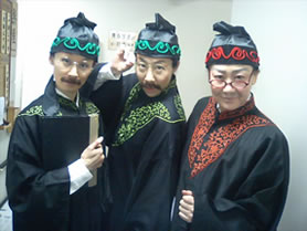 男装の麗人三人組